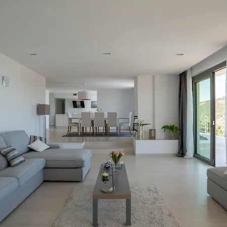 Vega By The Pearls Collection * Port Grimaud
